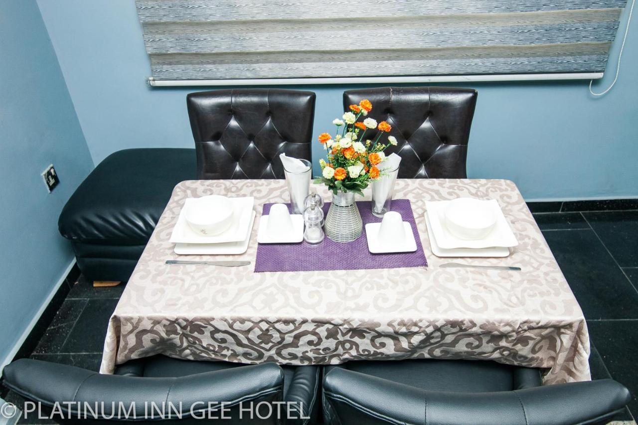 Platinum Inn Gee Hotel Suru Lere Exterior foto
