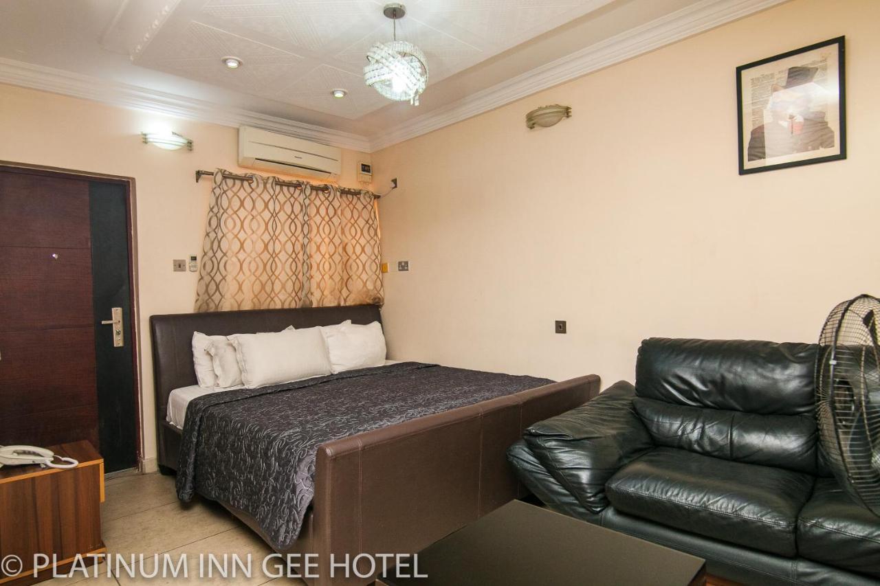 Platinum Inn Gee Hotel Suru Lere Exterior foto
